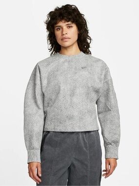 Nike Forward Tech Pack Women's 2X DQ7908-077 Therma-Fit Grey Crop Long Sleeve